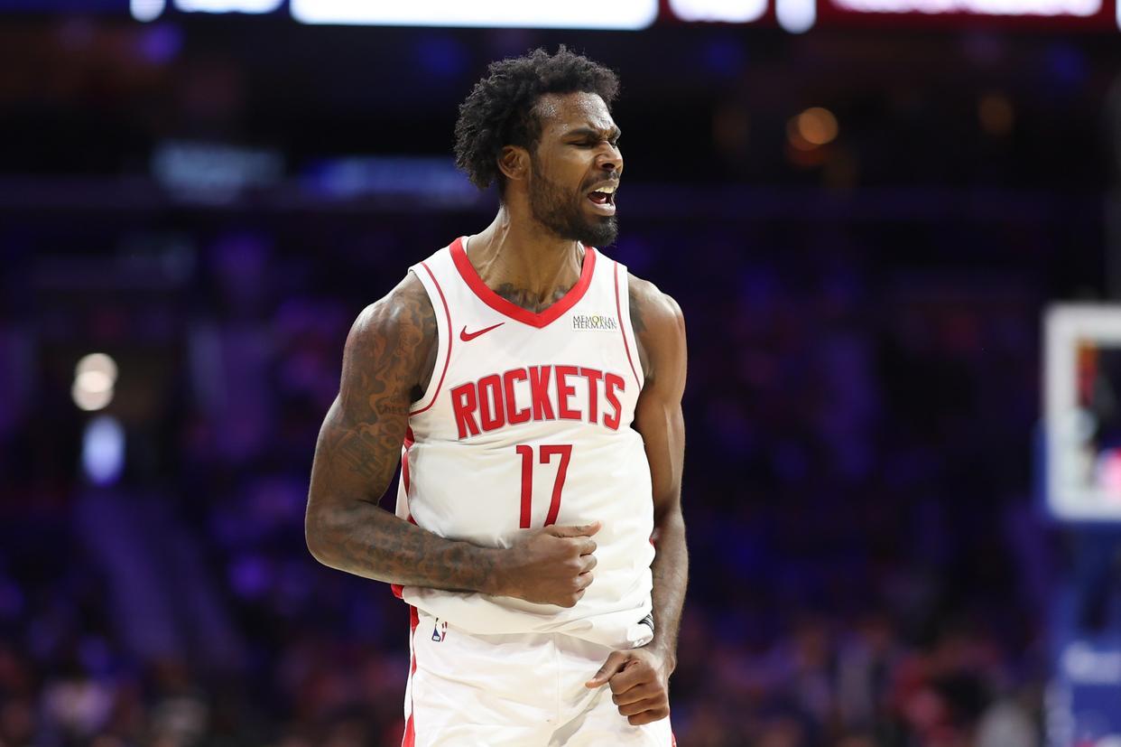 kaiyun-火箭队阵容变动！边缘2人暂时离队，双核长期缺阵，仅剩13人可用