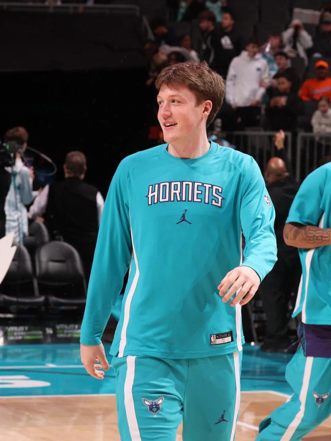 开云APP-再拉胯！直接撞新秀墙啊，两场顶七场，弗拉格，机会真的来了